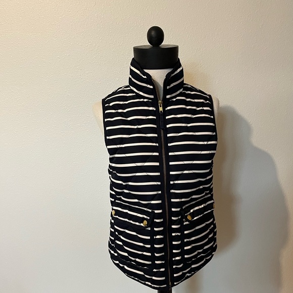 J. Crew Jackets & Blazers - J. Crew navy/white striped vest women’s size XS
